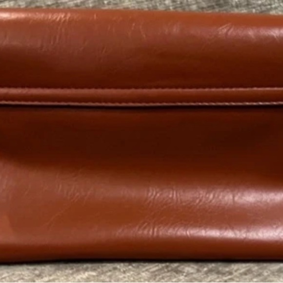 Elegant Brown Leather Crossbody Bag Universal Thread EuC - Picture 2 of 6